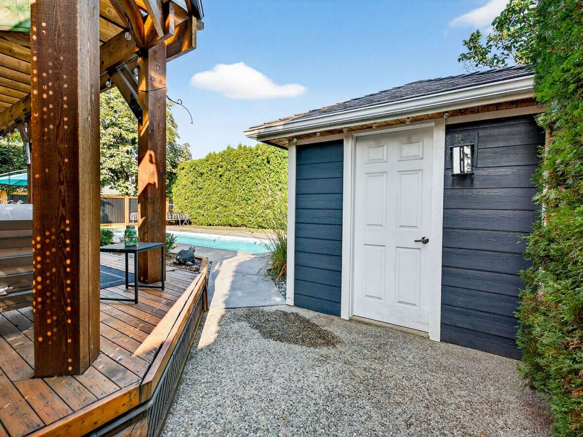 Fully Renovated Shannon Lake Family Home with Pool