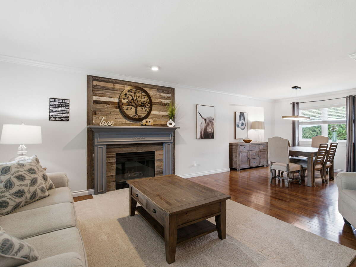 Fully Renovated Shannon Lake Family Home with Pool