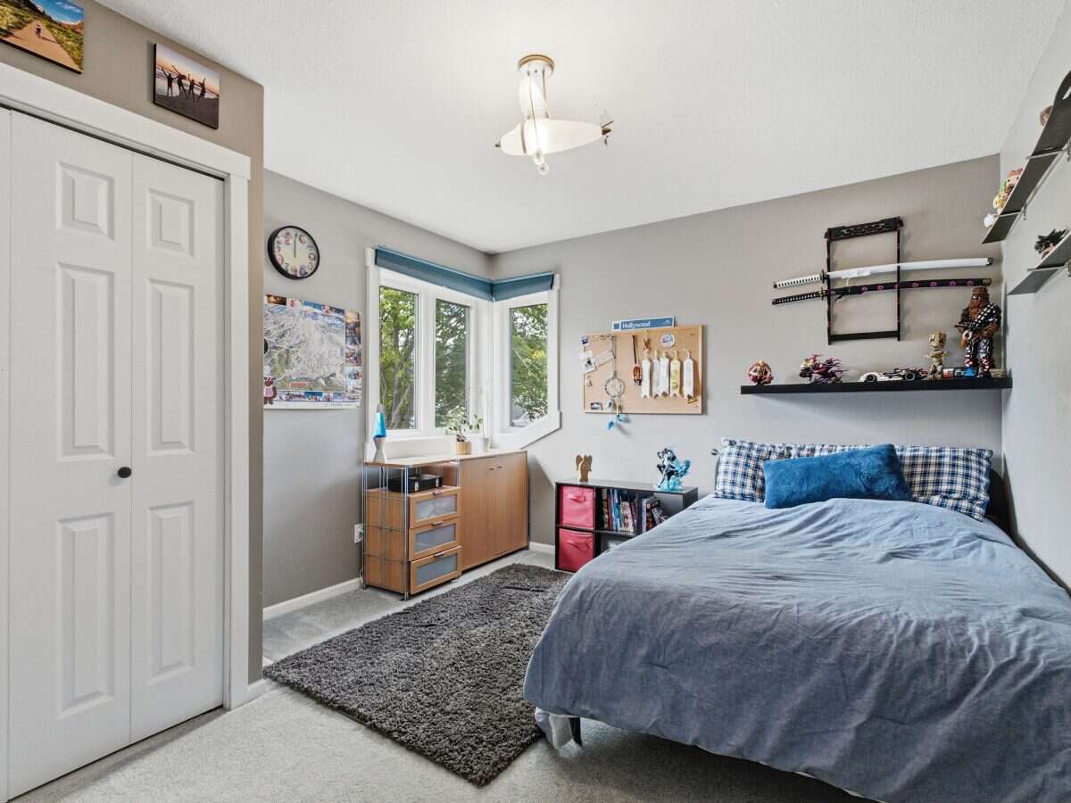 Fully Renovated Shannon Lake Family Home with Pool
