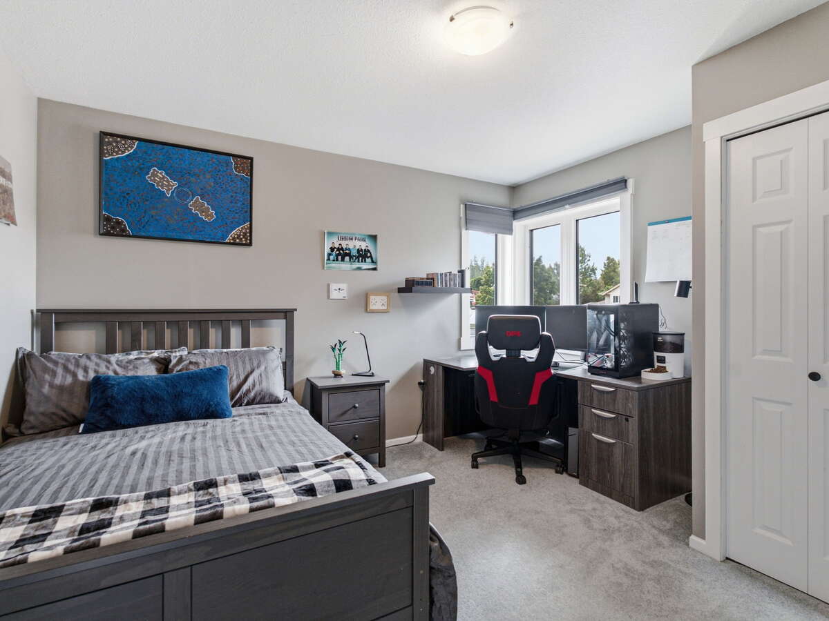 Fully Renovated Shannon Lake Family Home with Pool