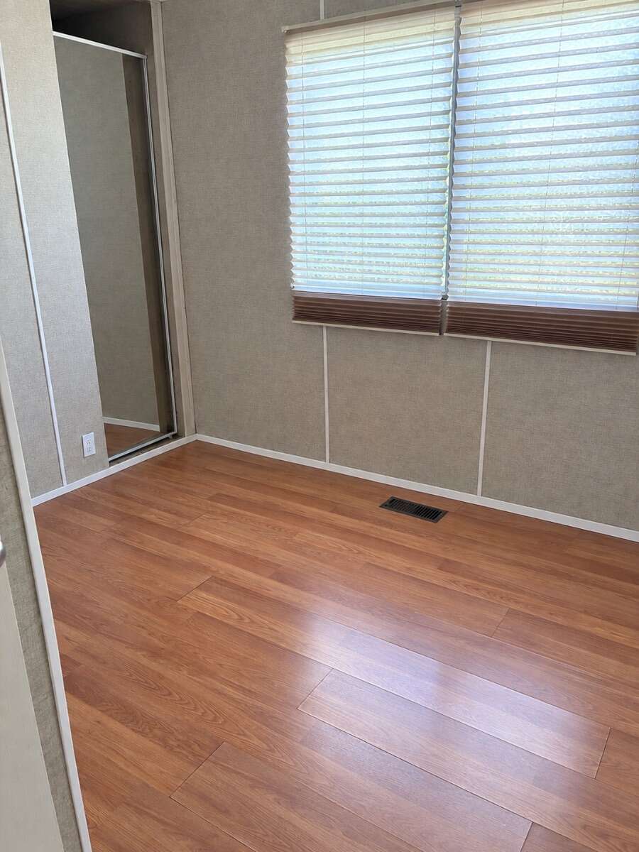 2 Bedroom-1 Bath- Hot Tub- Riverside