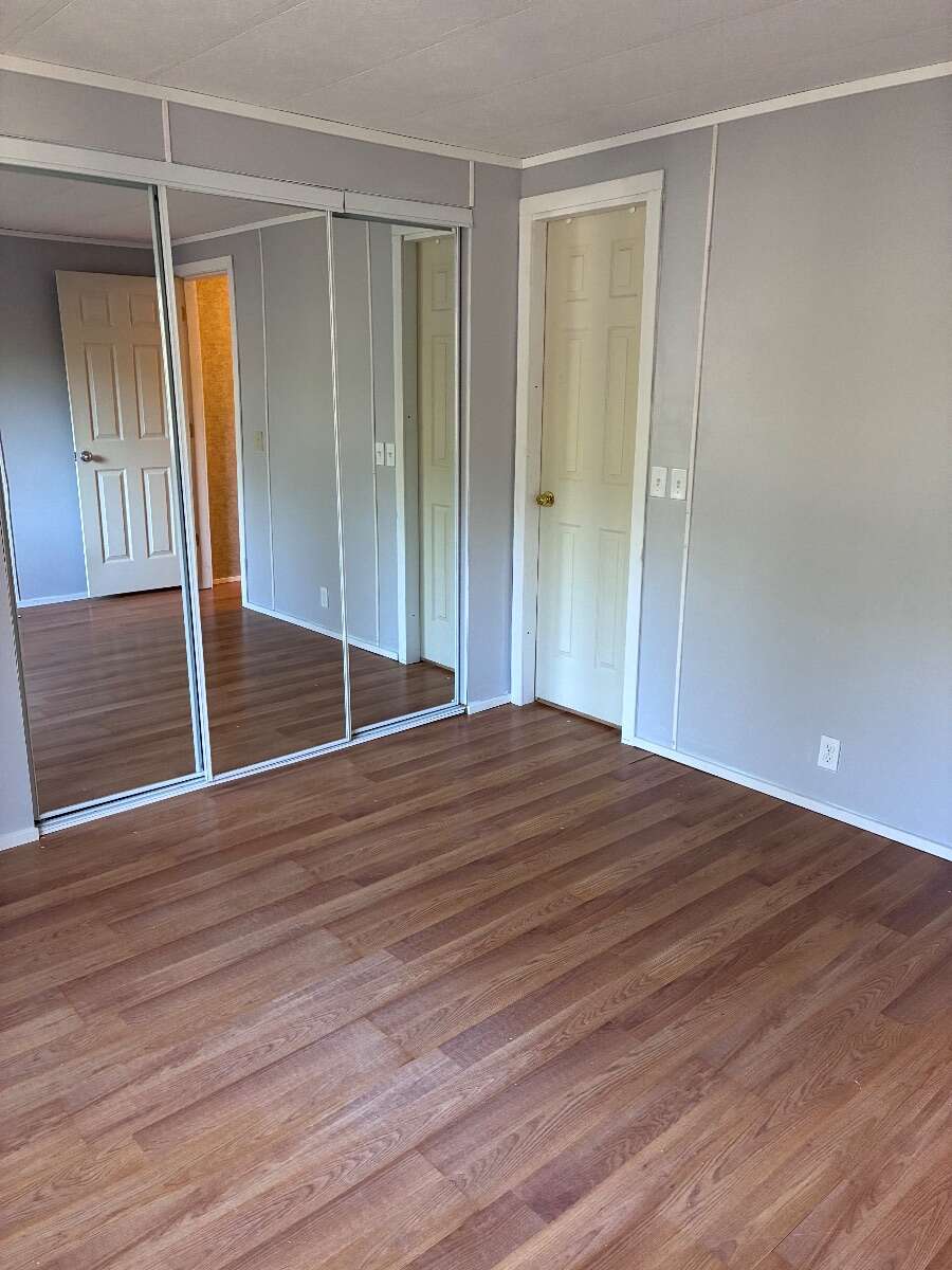 2 Bedroom-1 Bath- Hot Tub- Riverside
