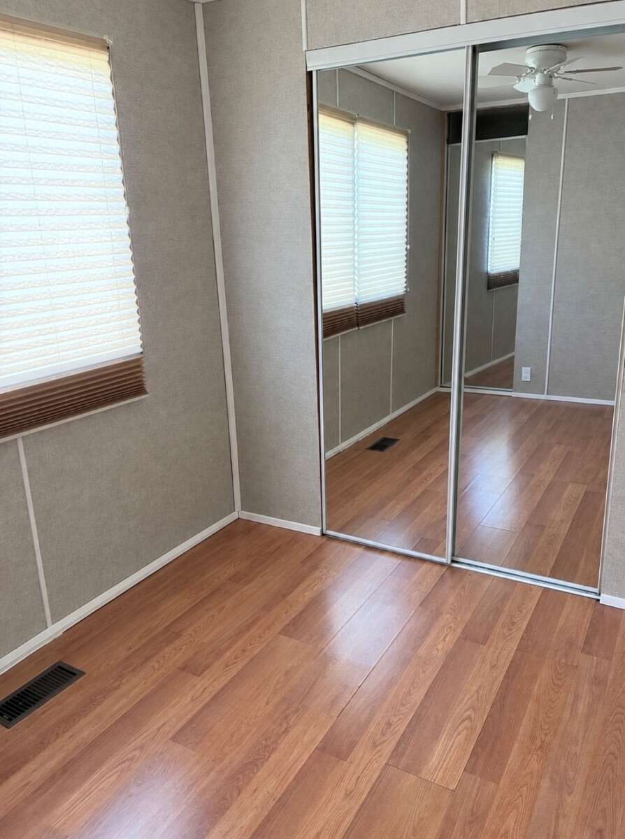 2 Bedroom-1 Bath- Hot Tub- Riverside