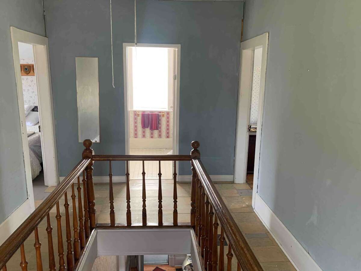 Upper level