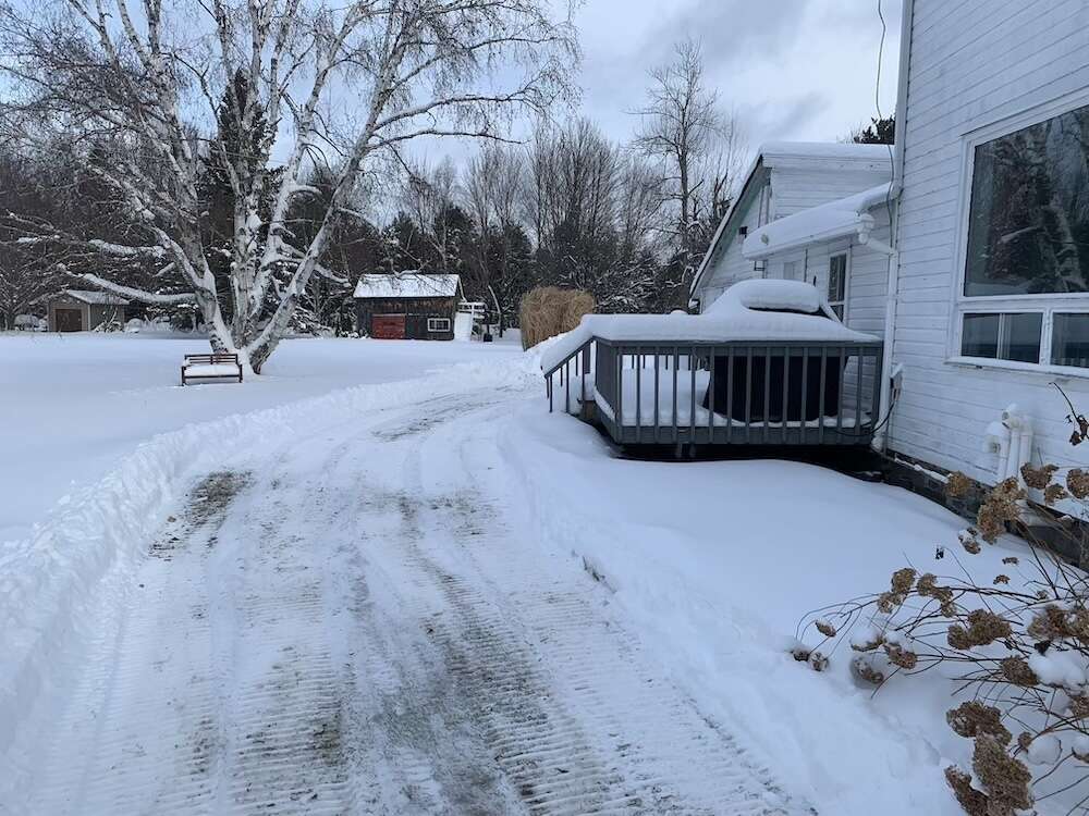 To back entrance & deck