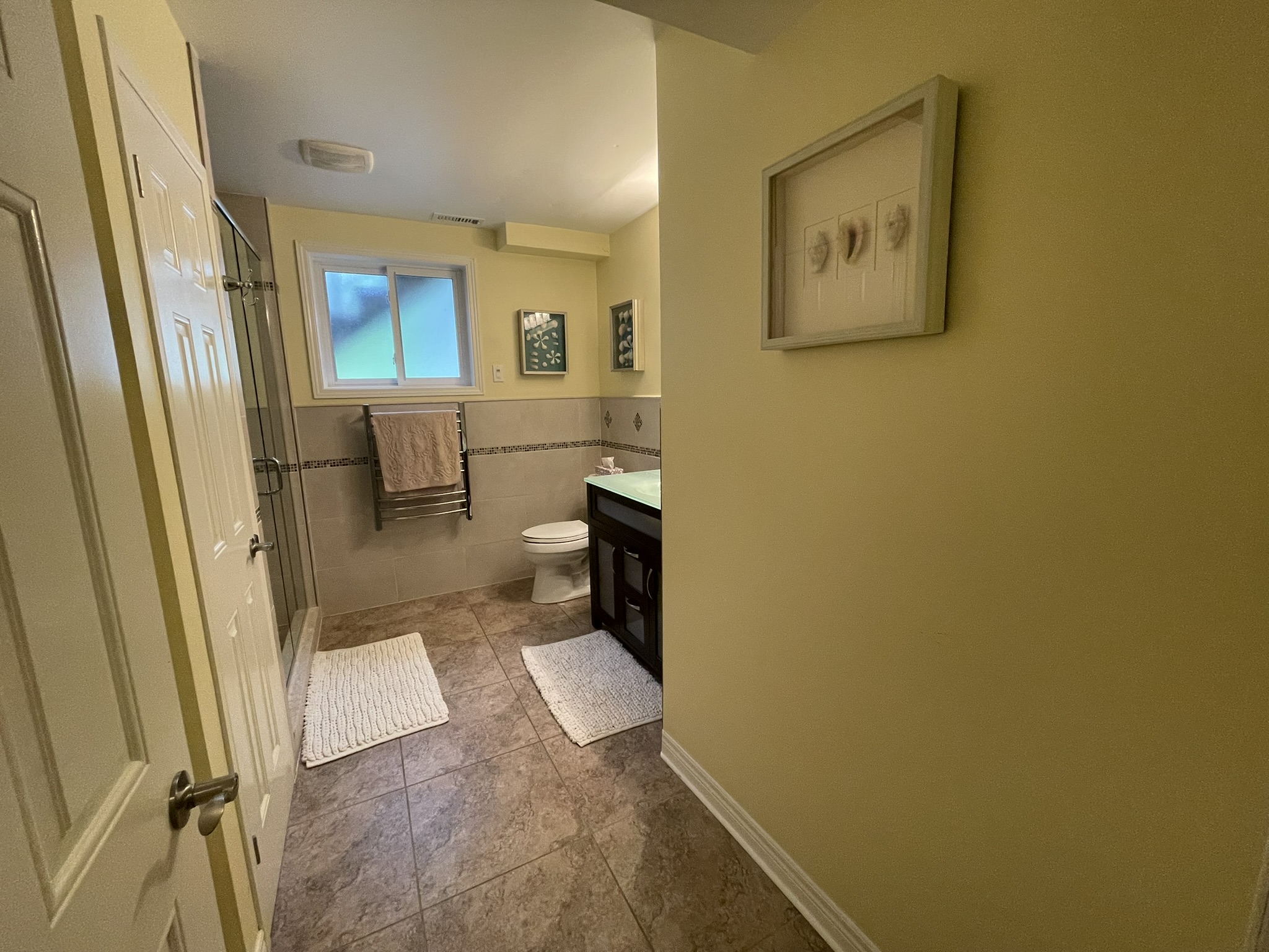 Executive bi-level home quiet Cul-de-Sac