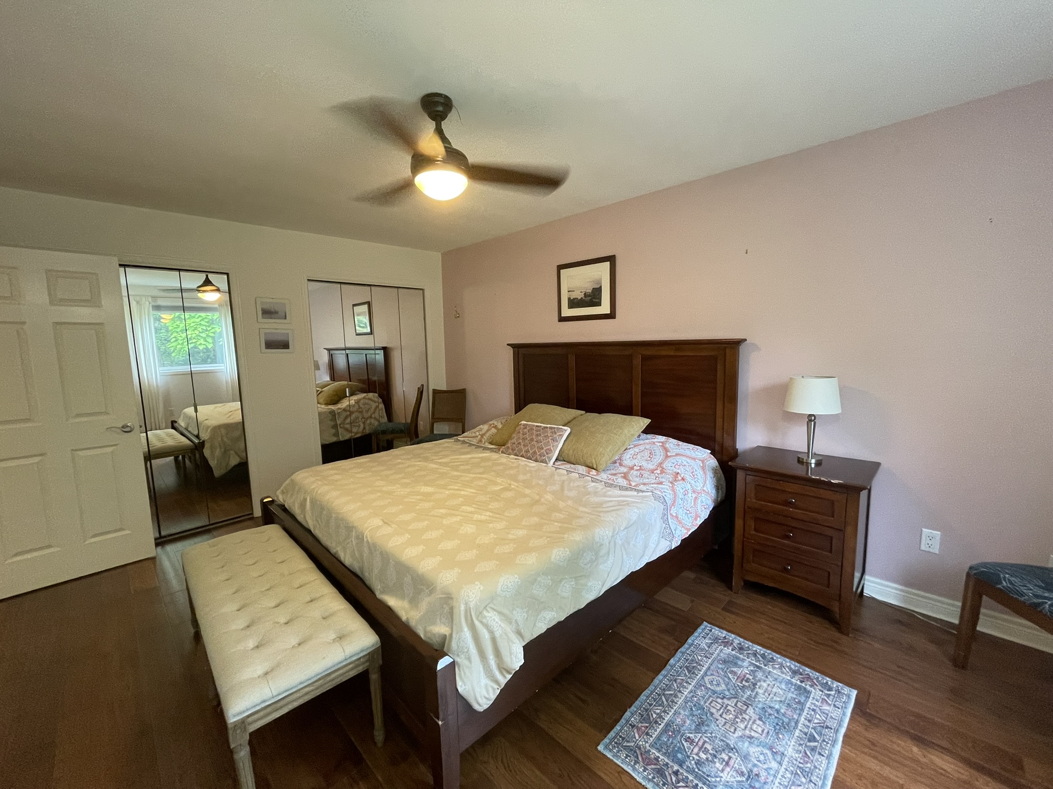 Executive bi-level home quiet Cul-de-Sac