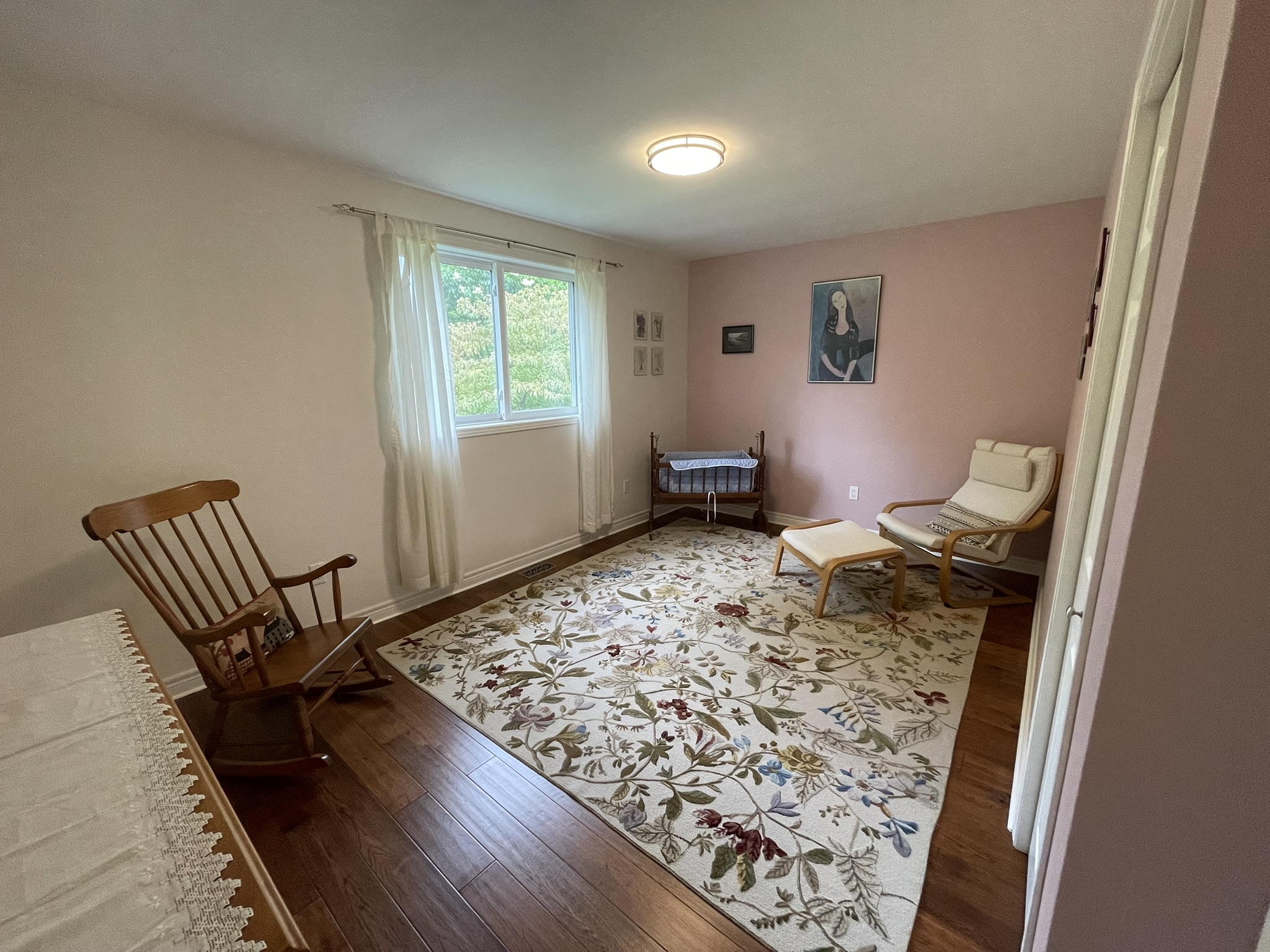 Executive bi-level home quiet Cul-de-Sac