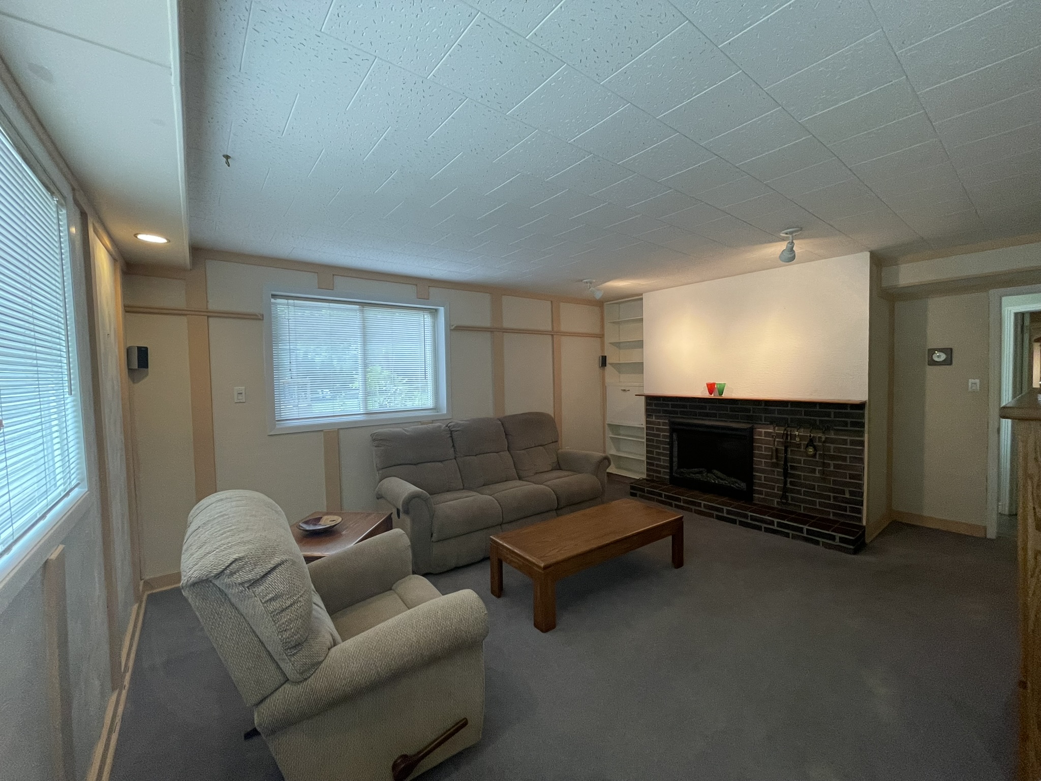 Executive bi-level home quiet Cul-de-Sac