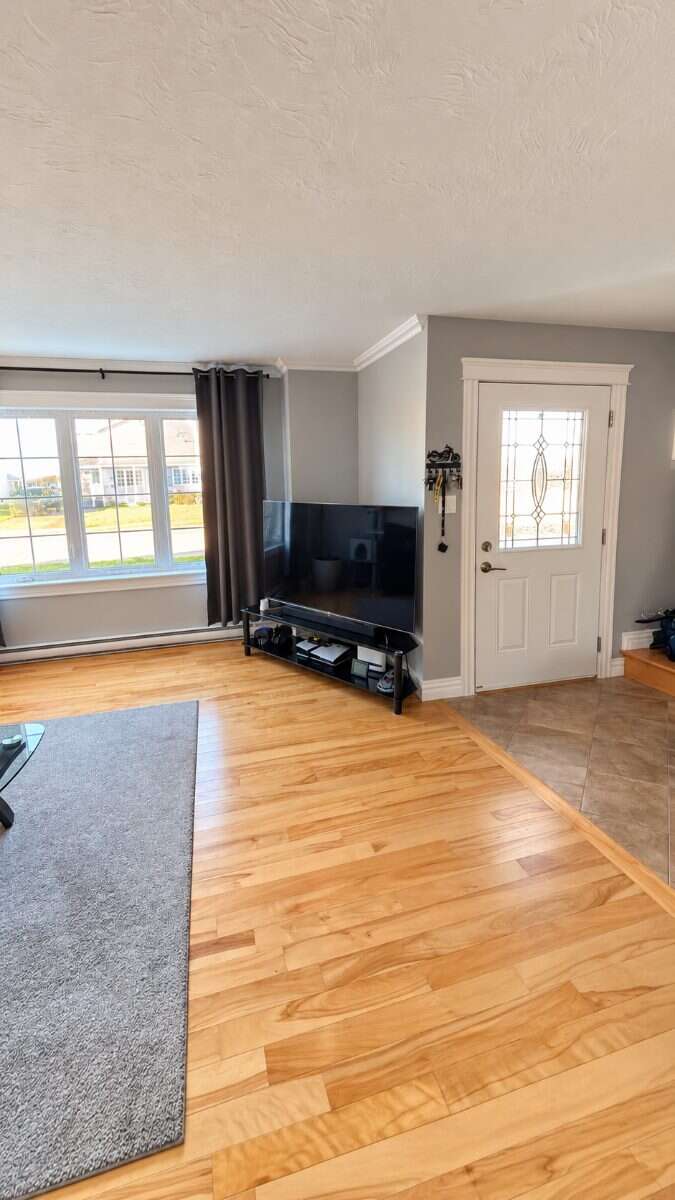 3+1 Bed Semi-Detached | Fin Basement / Riverview