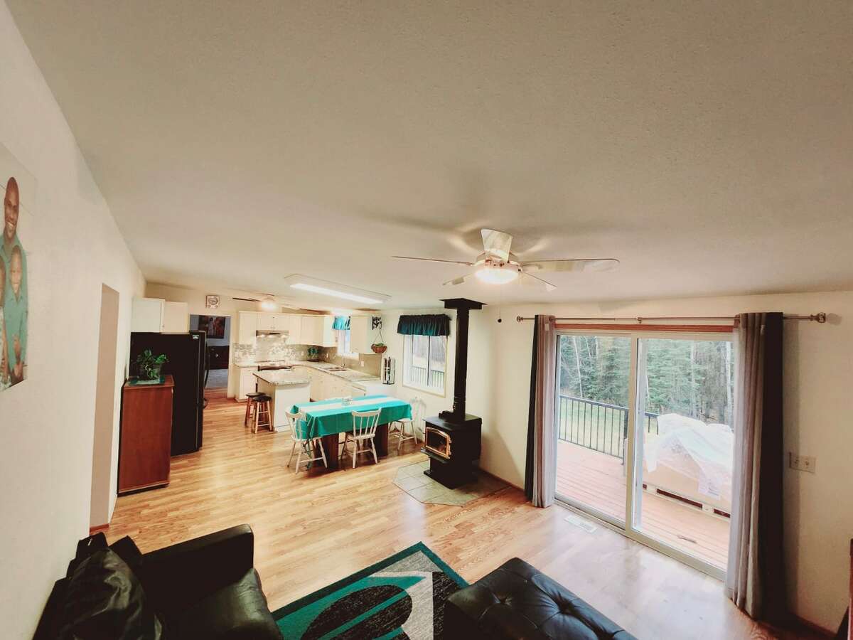Dinning room & living room #1