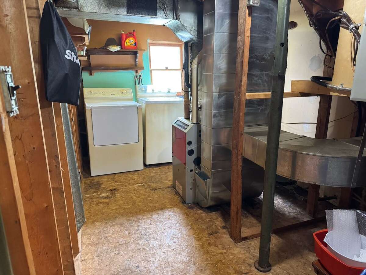 laundry/mechanical room