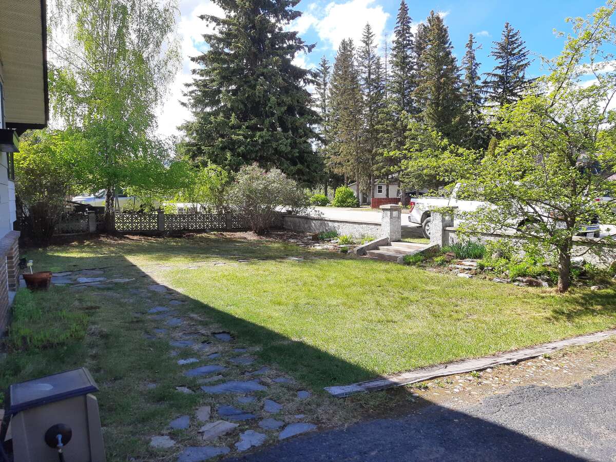 Great family home in the heart of Valemount!