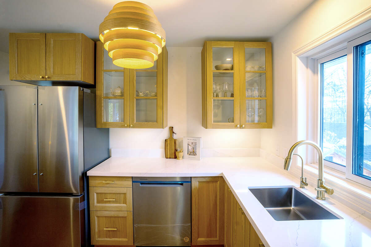 Brand new sink, taps, lighting and window