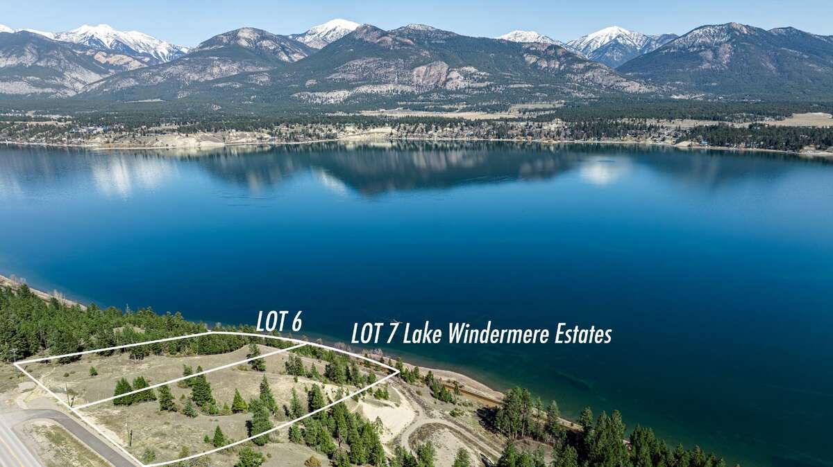 Large Stunning Lakeview Acreage