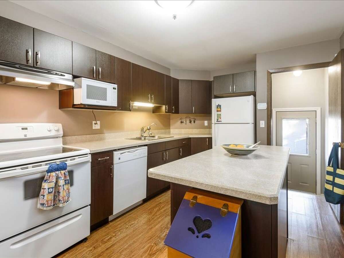 Orchard Park Custom Cabinetry, Appliances Included