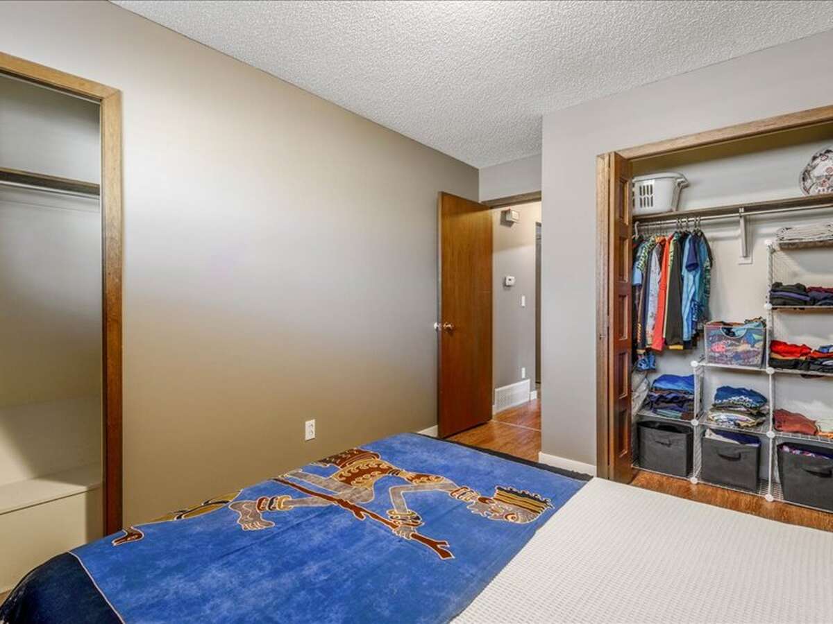 2 Master Bedroom Closets: 6' 1" W x 2' D | 4' W x 2' D