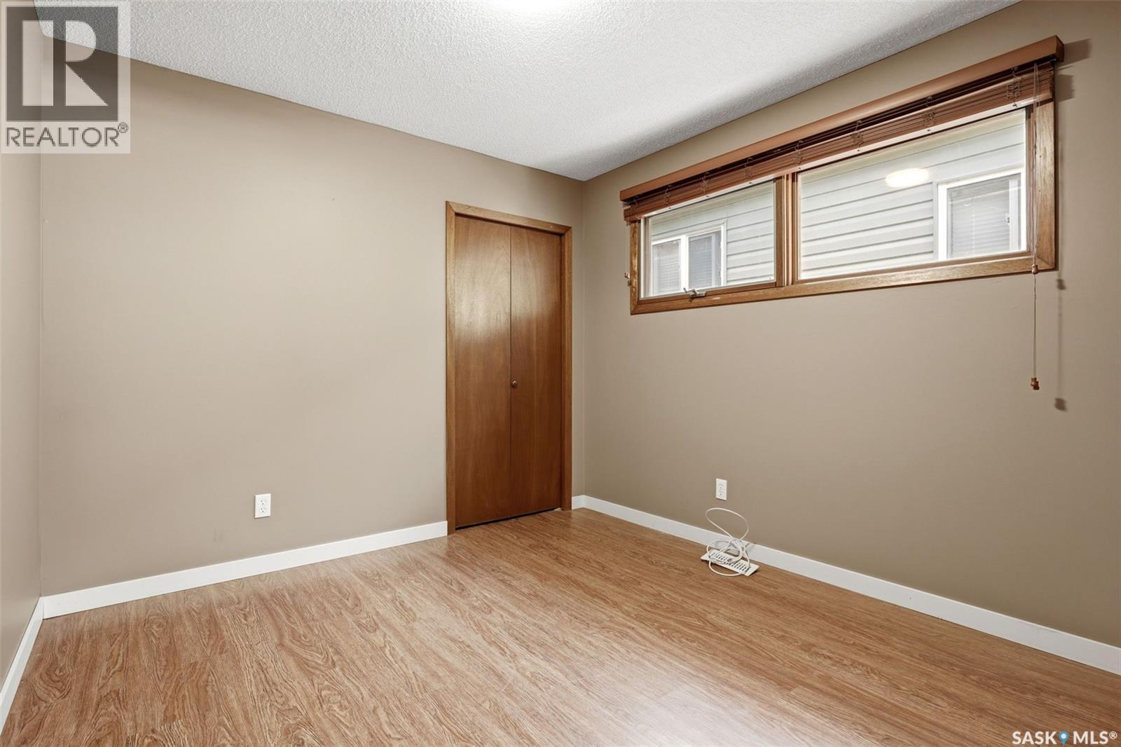Wonderful Gem in Broder's Annex!