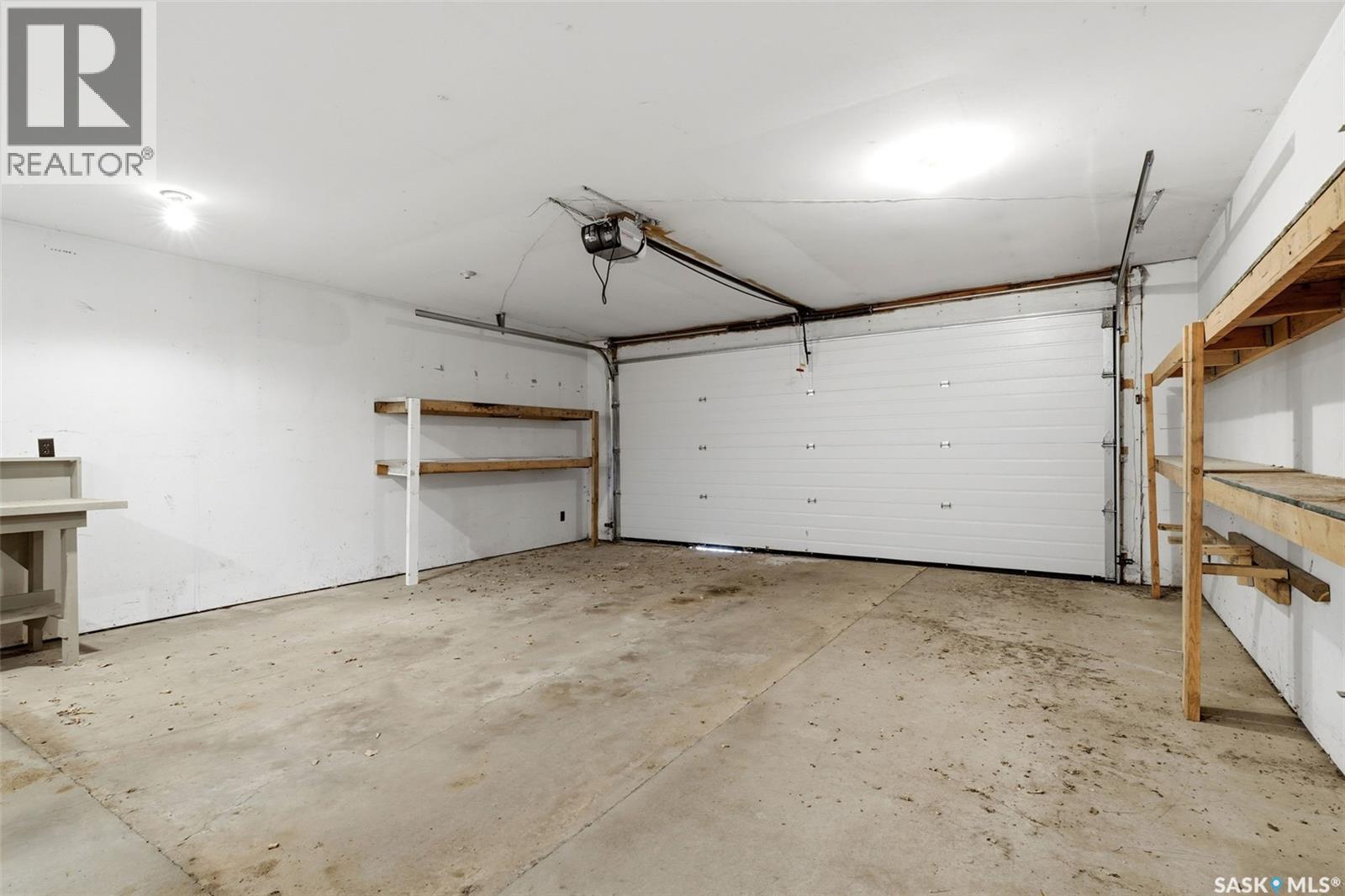 Wonderful Gem in Broder's Annex!