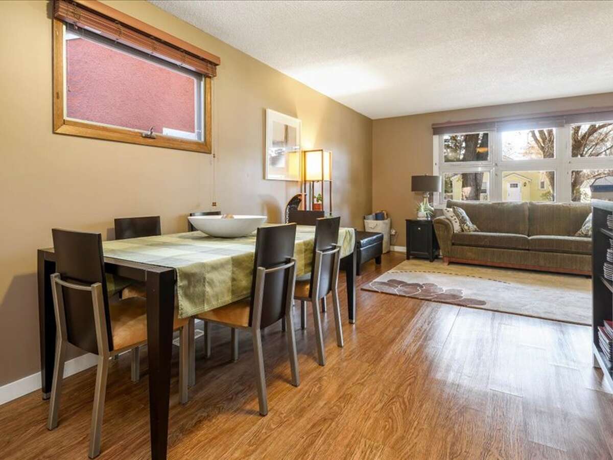 Main Floor Dining Room: 15' 2" L x 11' 2" W