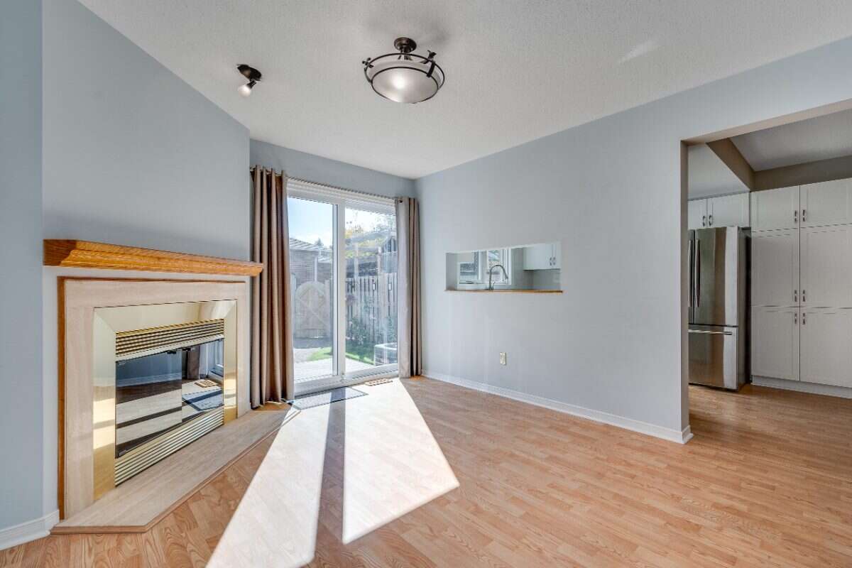 Welcome to 77 McGibbon Drive! 