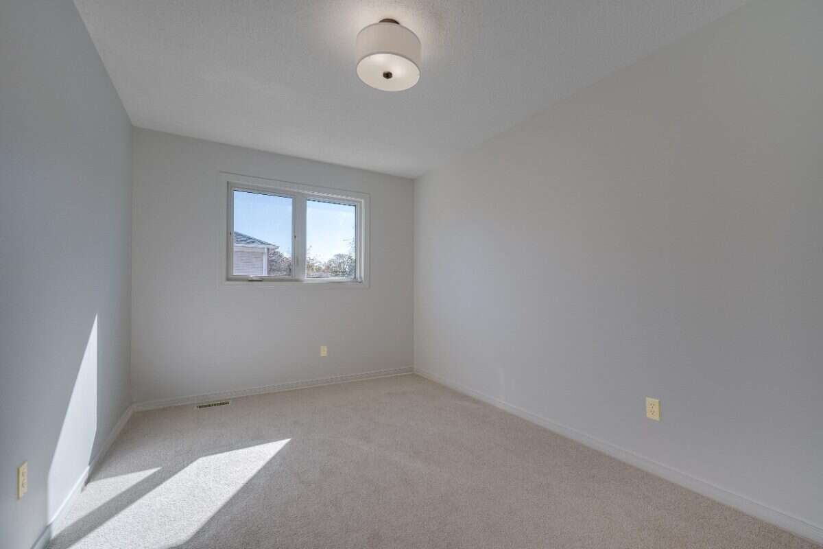 Welcome to 77 McGibbon Drive! 