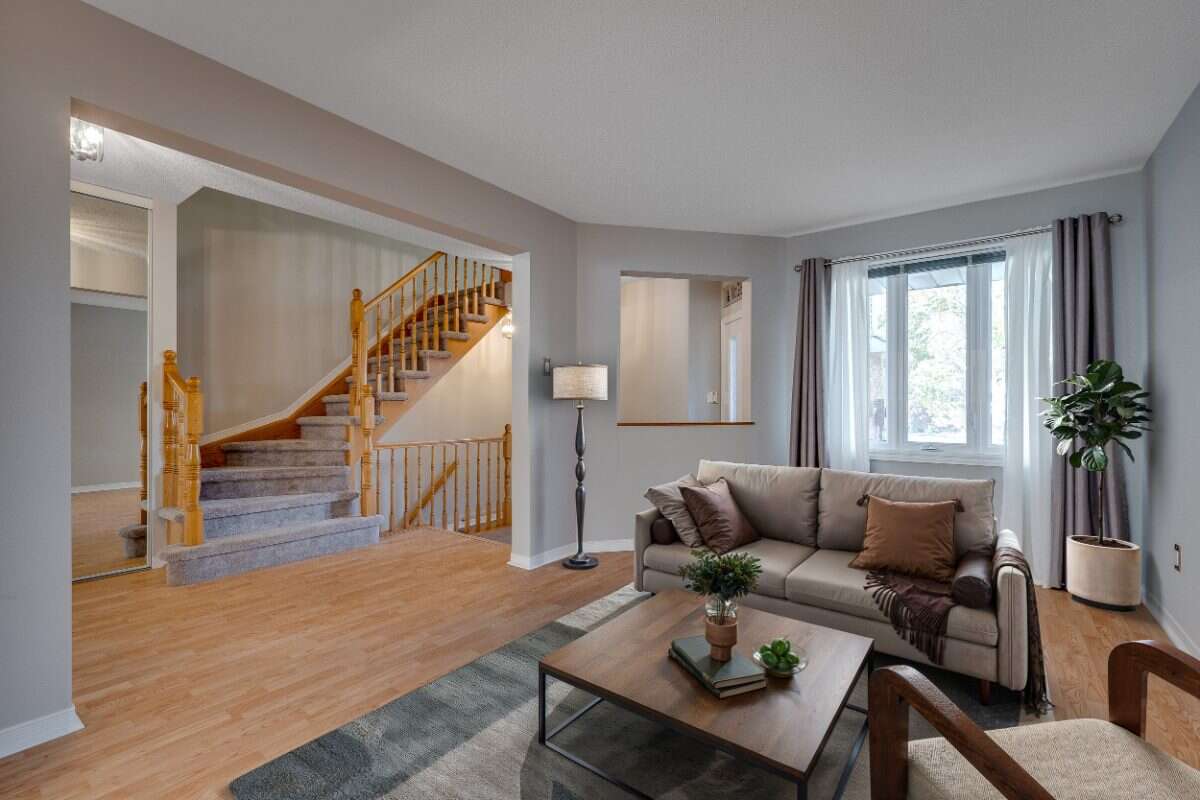 Welcome to 77 McGibbon Drive! 