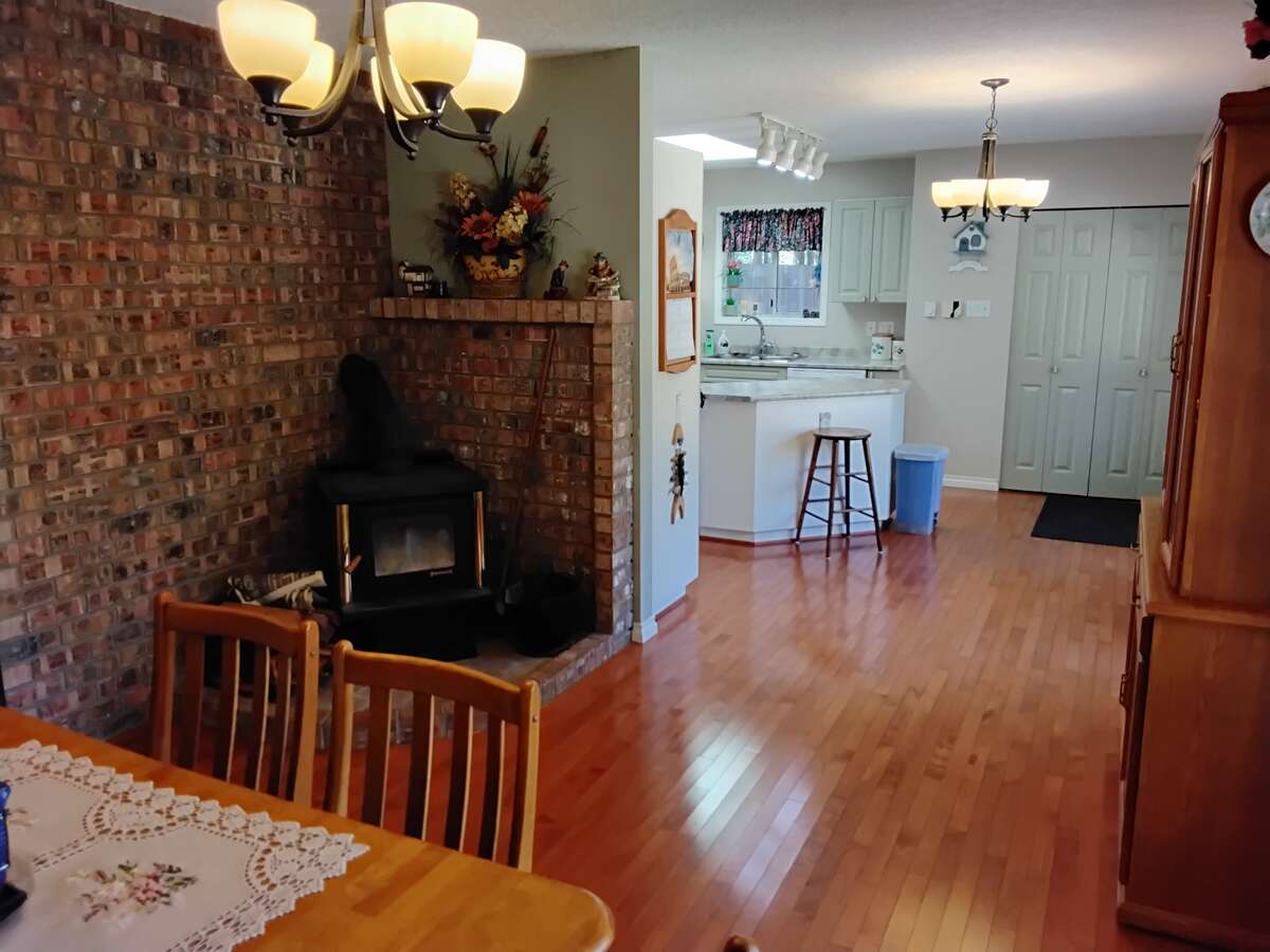 Main kitchen and dinning room