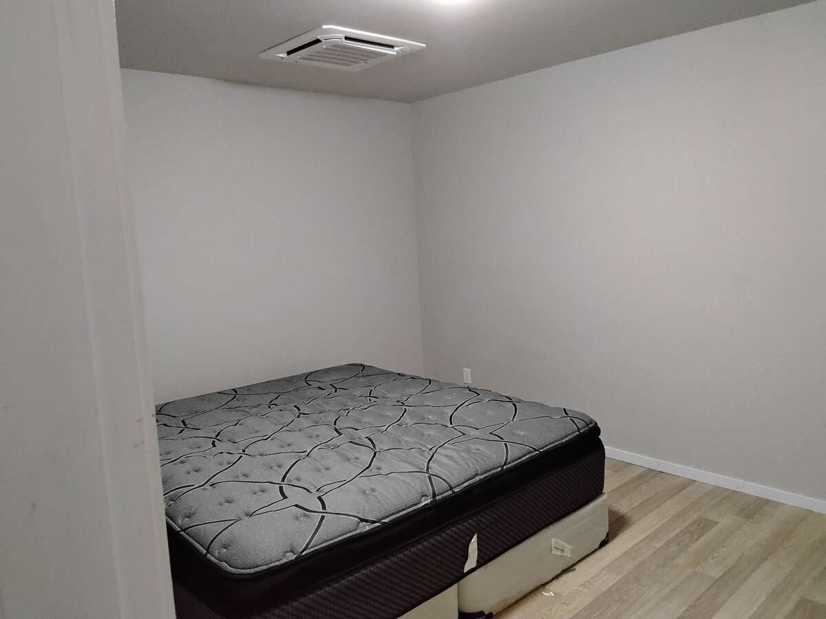 Suite / guest house bedroom