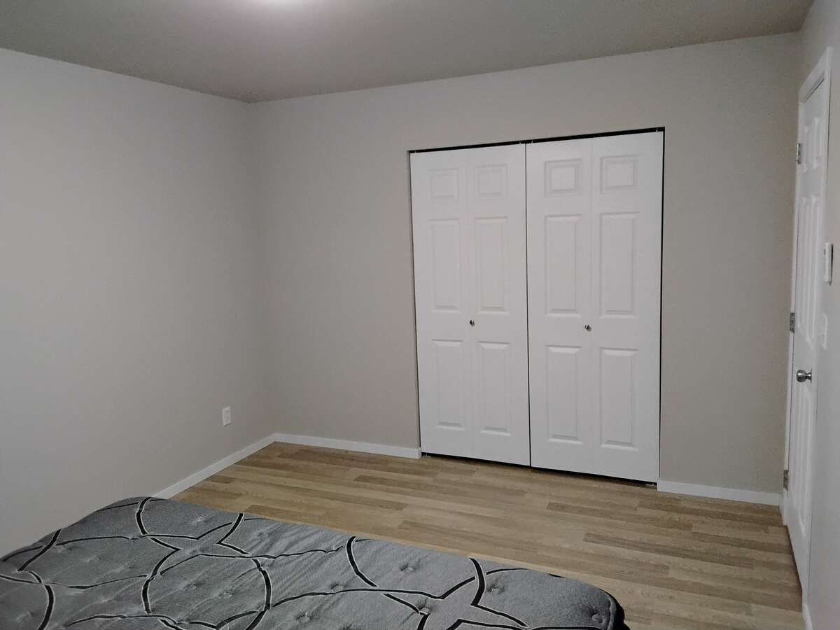 Suite / guest house bedroom