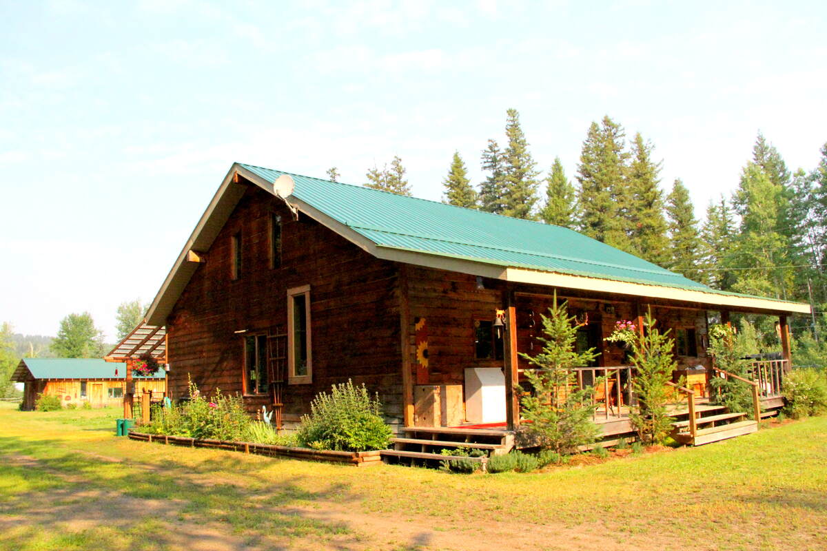 Showing left side of house