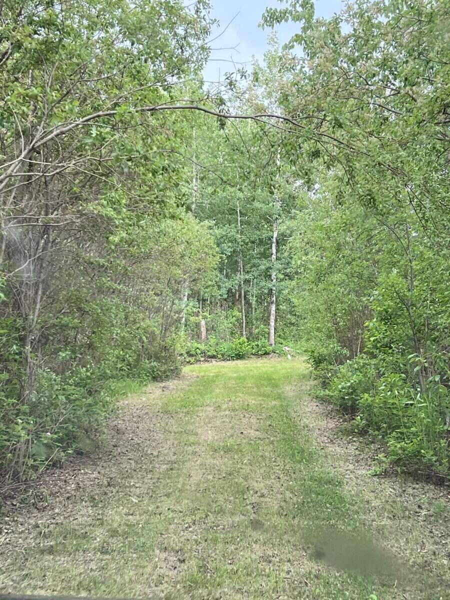 Beautiful vacant acreage lot!