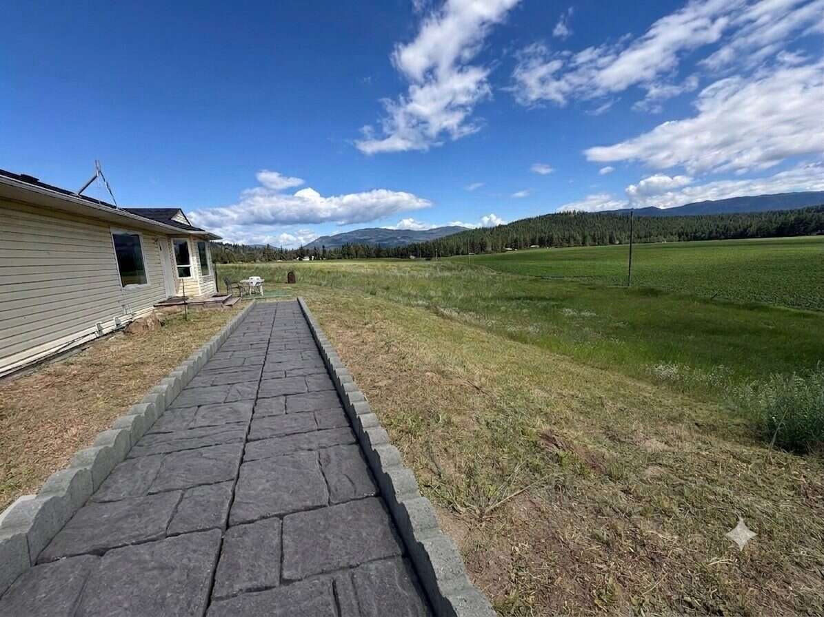 Picturesque 5-Acre Rural Retreat, Spallumcheen, BC