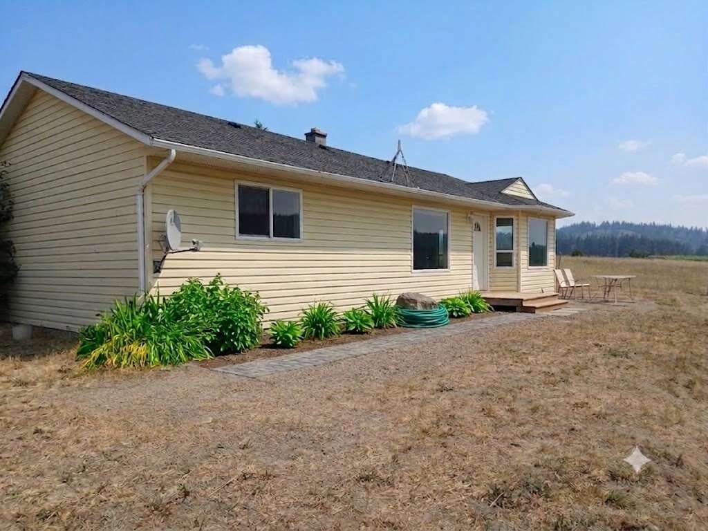 Picturesque 5-Acre Rural Retreat, Spallumcheen, BC