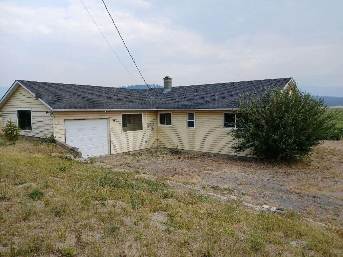 Picturesque 5-Acre Rural Retreat, Spallumcheen, BC