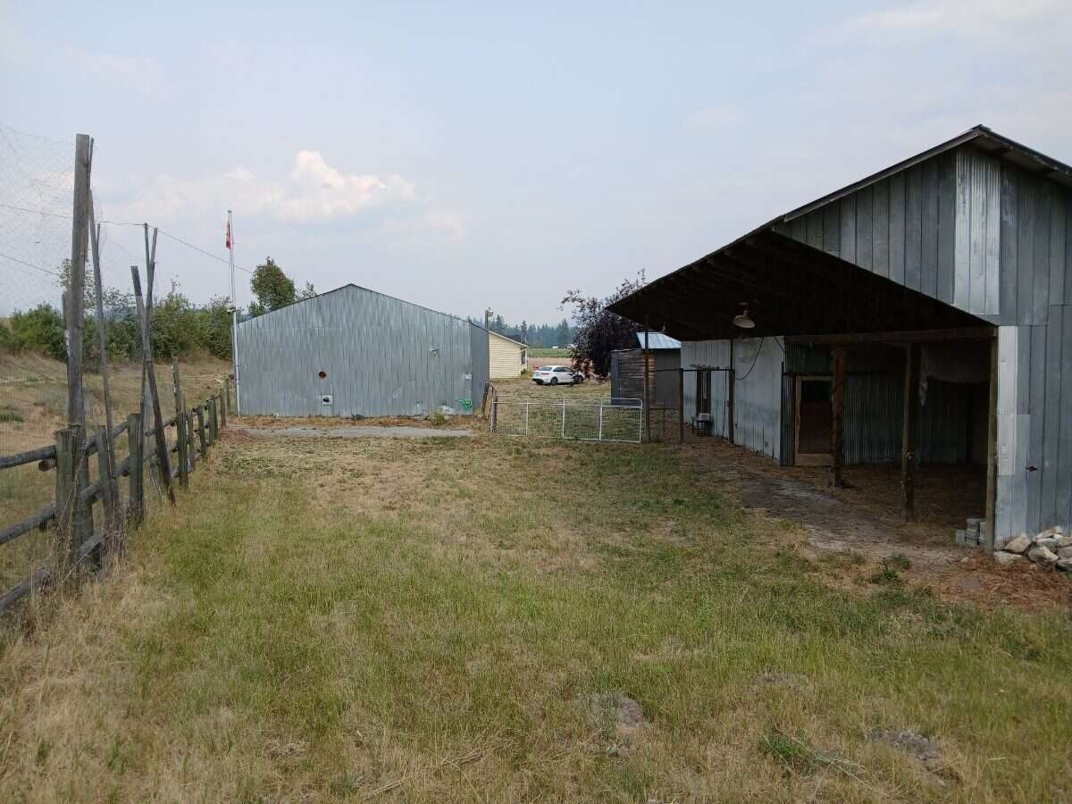 Picturesque 5-Acre Rural Retreat, Spallumcheen, BC