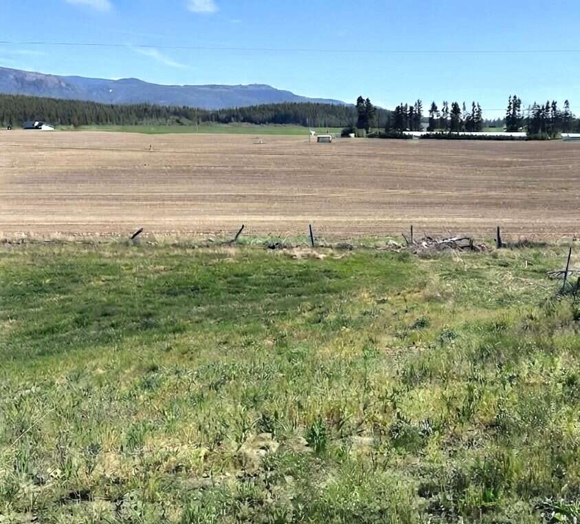 Picturesque 5-Acre Rural Retreat, Spallumcheen, BC