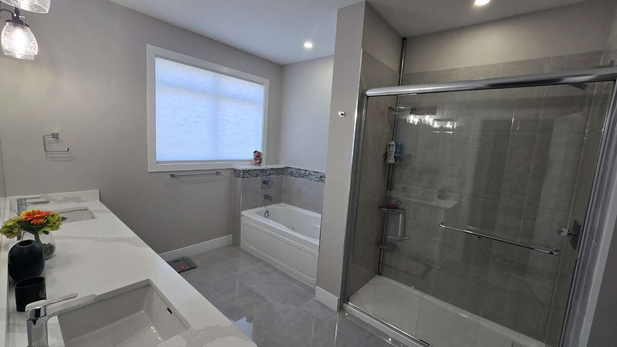 Onsuite washroom