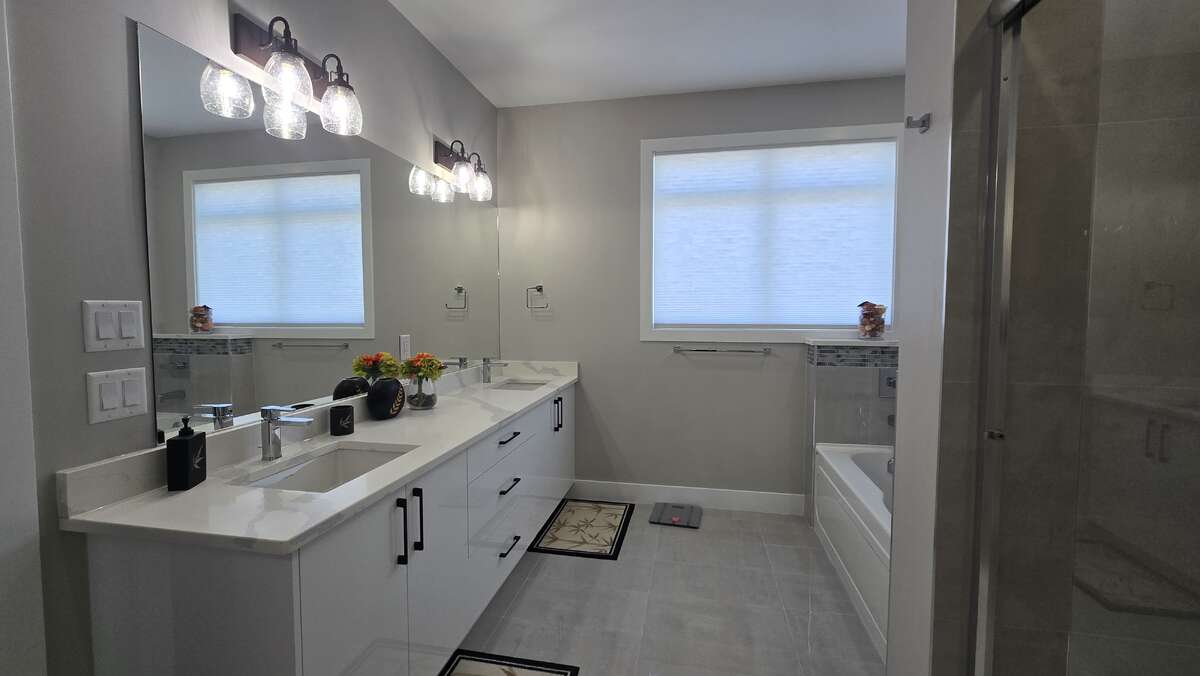 Onsuite wash room