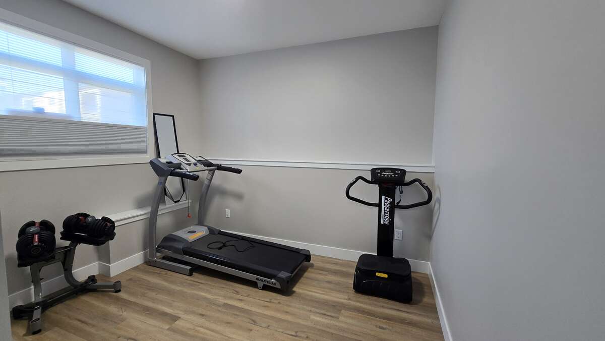 Room beside Foyer
