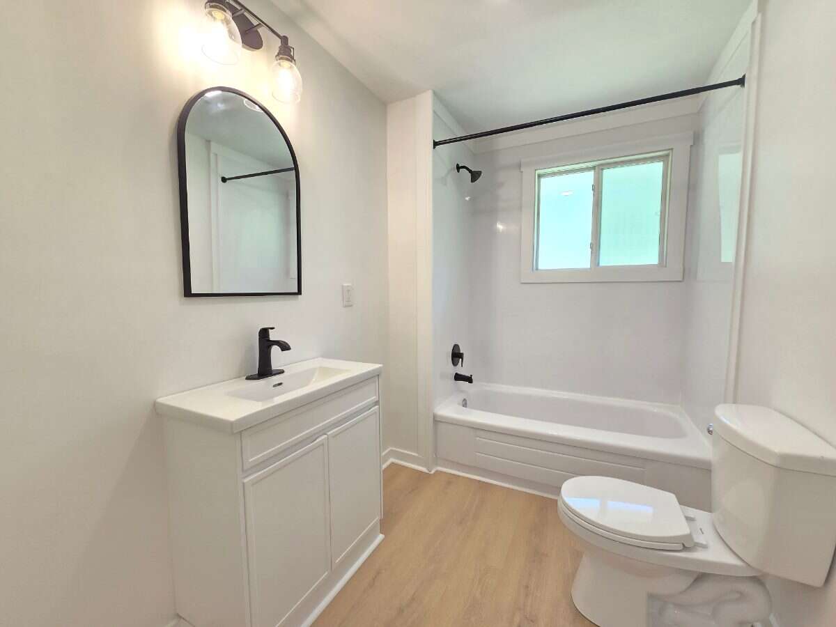 Bright 5 bedroom house in Hammonds Plains 