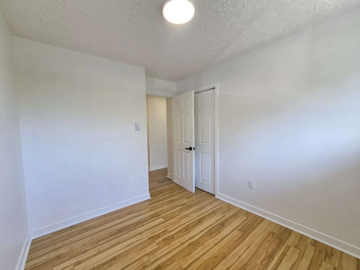 Bright 5 bedroom house in Hammonds Plains 