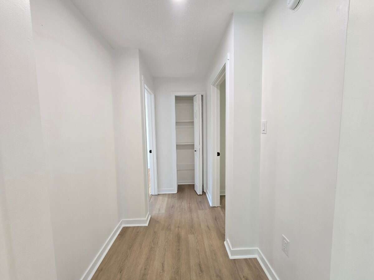 Bright 5 bedroom house in Hammonds Plains 