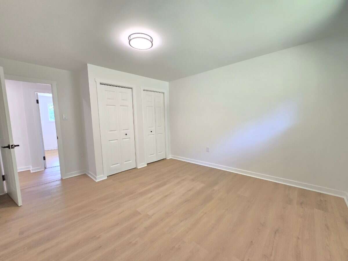 Bright 5 bedroom house in Hammonds Plains 