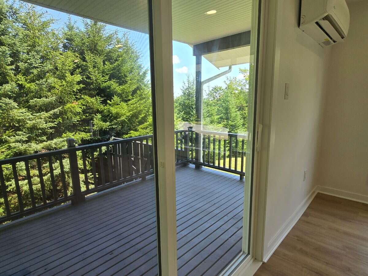 Bright 5 bedroom house in Hammonds Plains 
