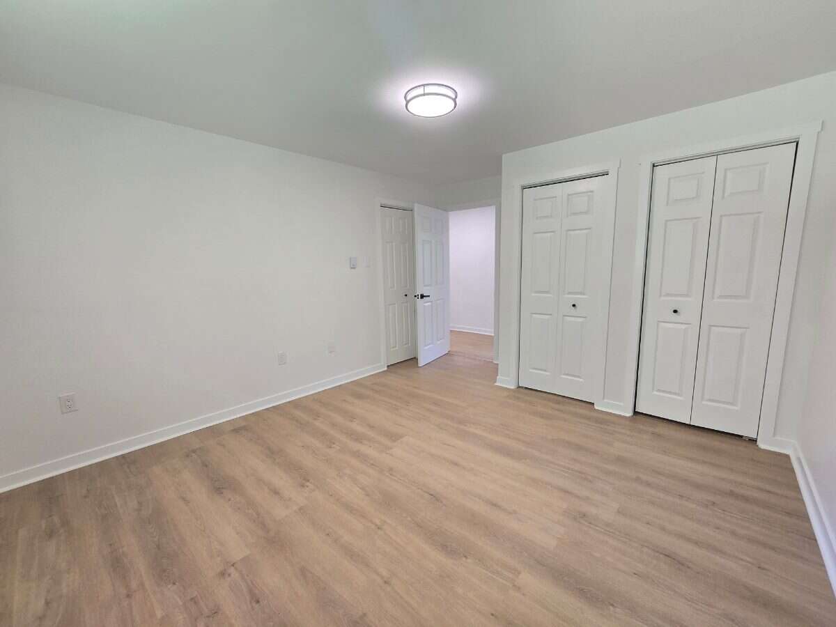 Bright 5 bedroom house in Hammonds Plains 