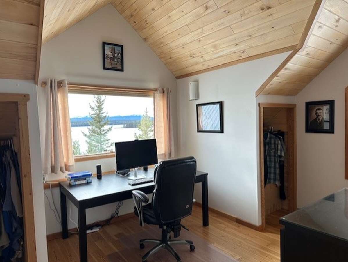 Bedroom 3 (presently office)