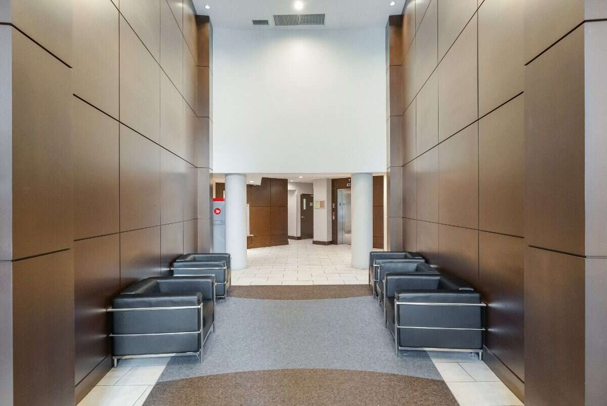 AIRBNB ONE BEDROOM APARTMENT IN DOWNTOWN WEST