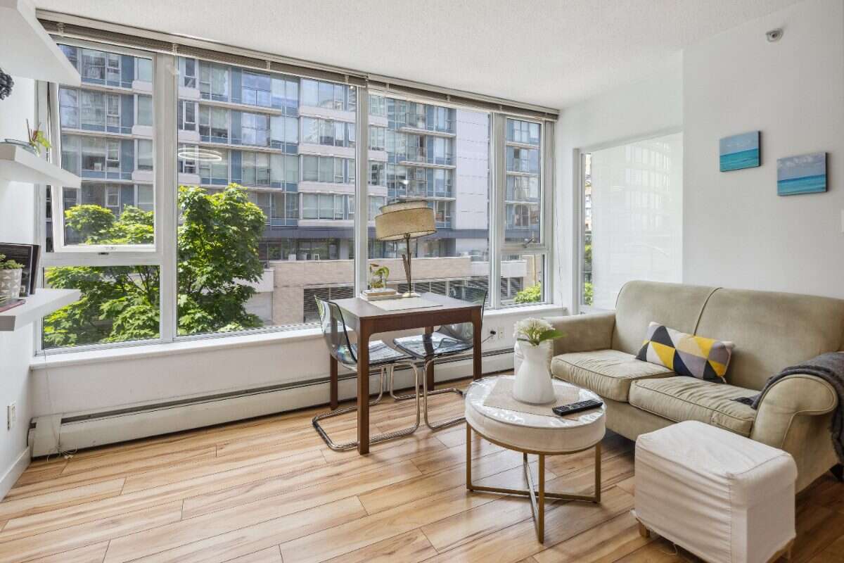 AIRBNB ONE BEDROOM APARTMENT IN DOWNTOWN WEST