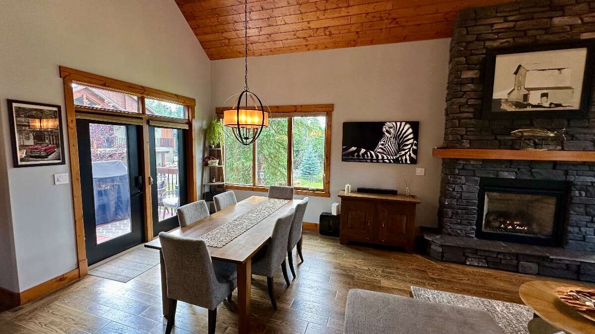 Mountain Luxury Wellness Living - 5 bdrm/4 bthrm